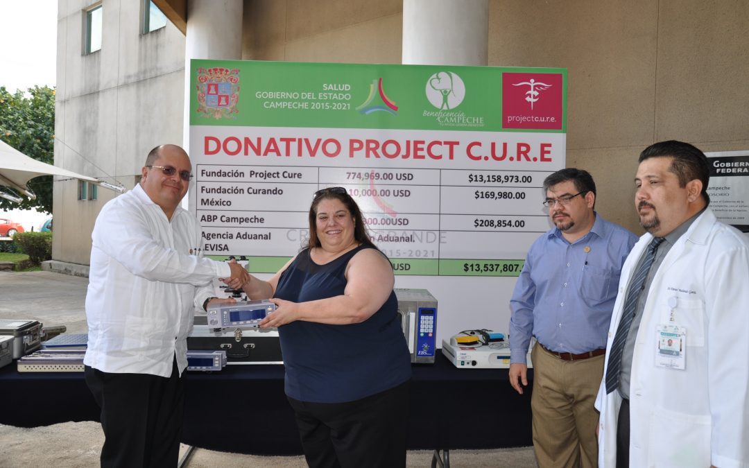 Entrega de donativo de la Fundación Project C.U.R.E. y Curando México