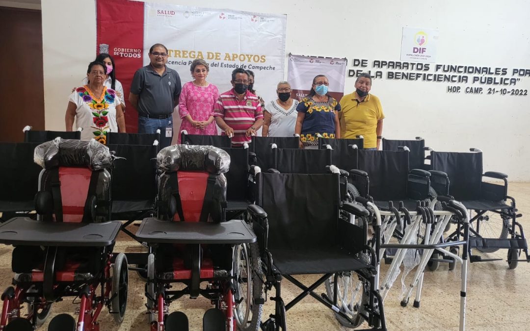 Entrega de beneficios de movilidad en el municipio de Hopelchén