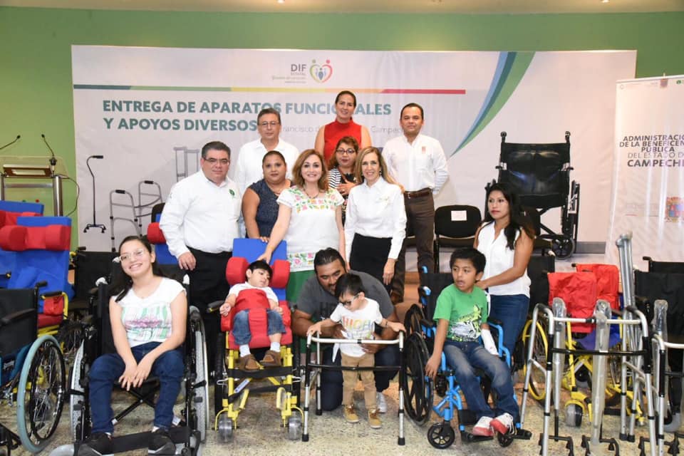 Donación de aparatos funcionales al Sistema DIF Estatal Campeche