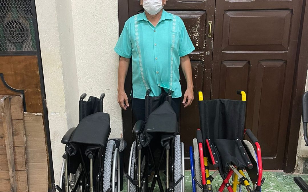 Entrega de donativo de movilidad al Hospital de Champotón