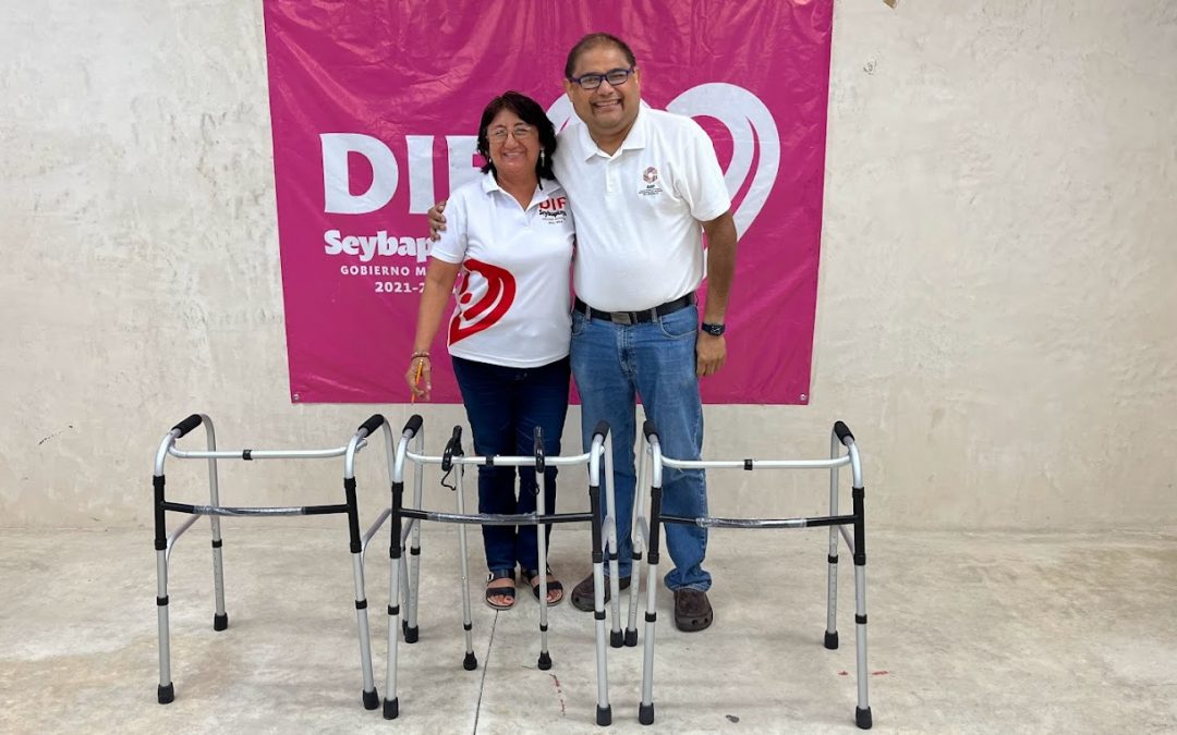 Entrega de beneficios de movilidad en el municipio de Seybaplaya